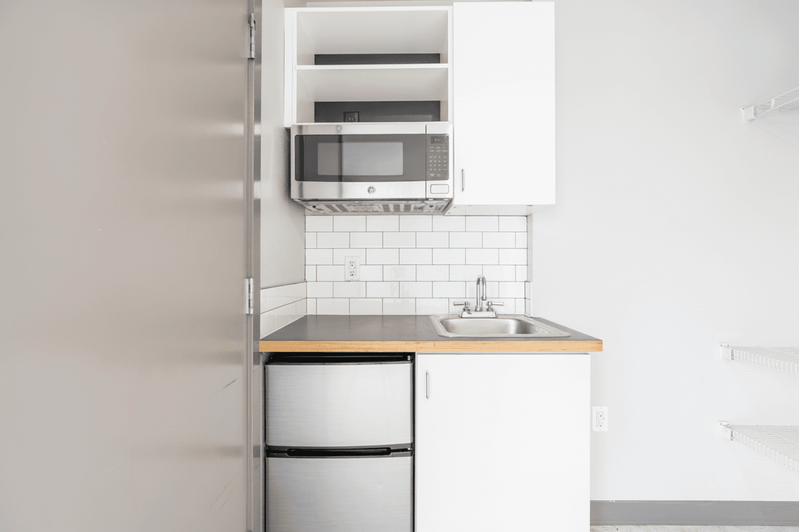 Seattle Apartment: 2820 Eastlake Ave E