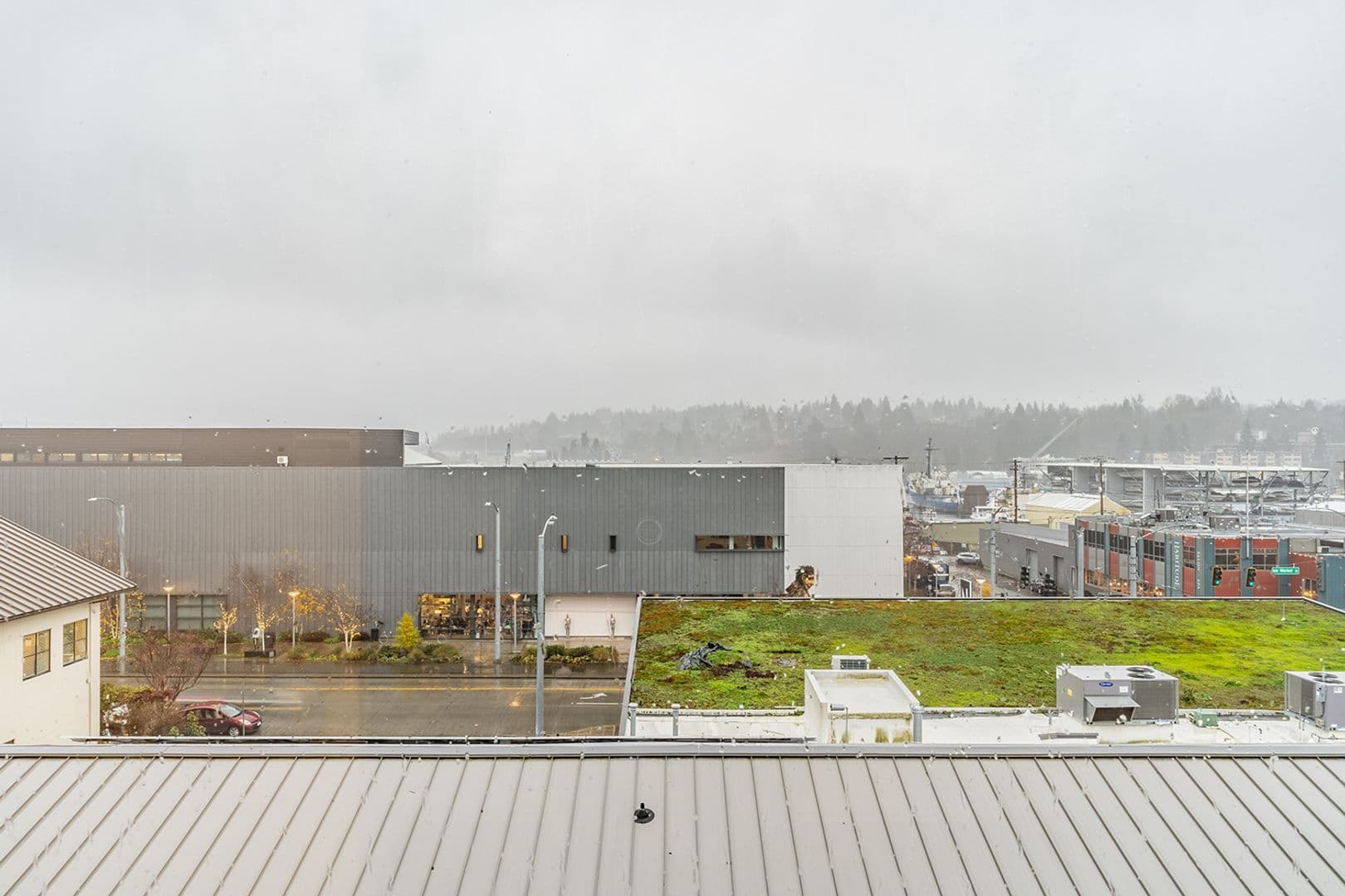 Seattle Apartment: 2651 NW 56th St