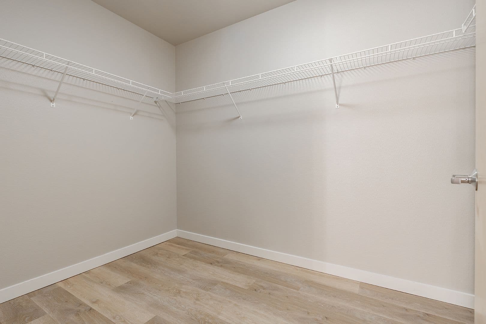 Seattle Apartment: 402 22nd Ave S