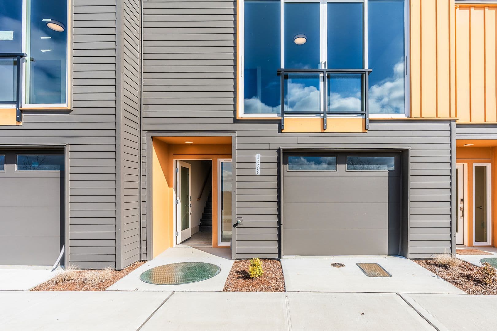Seattle Townhome: 6500 S 133RD ST