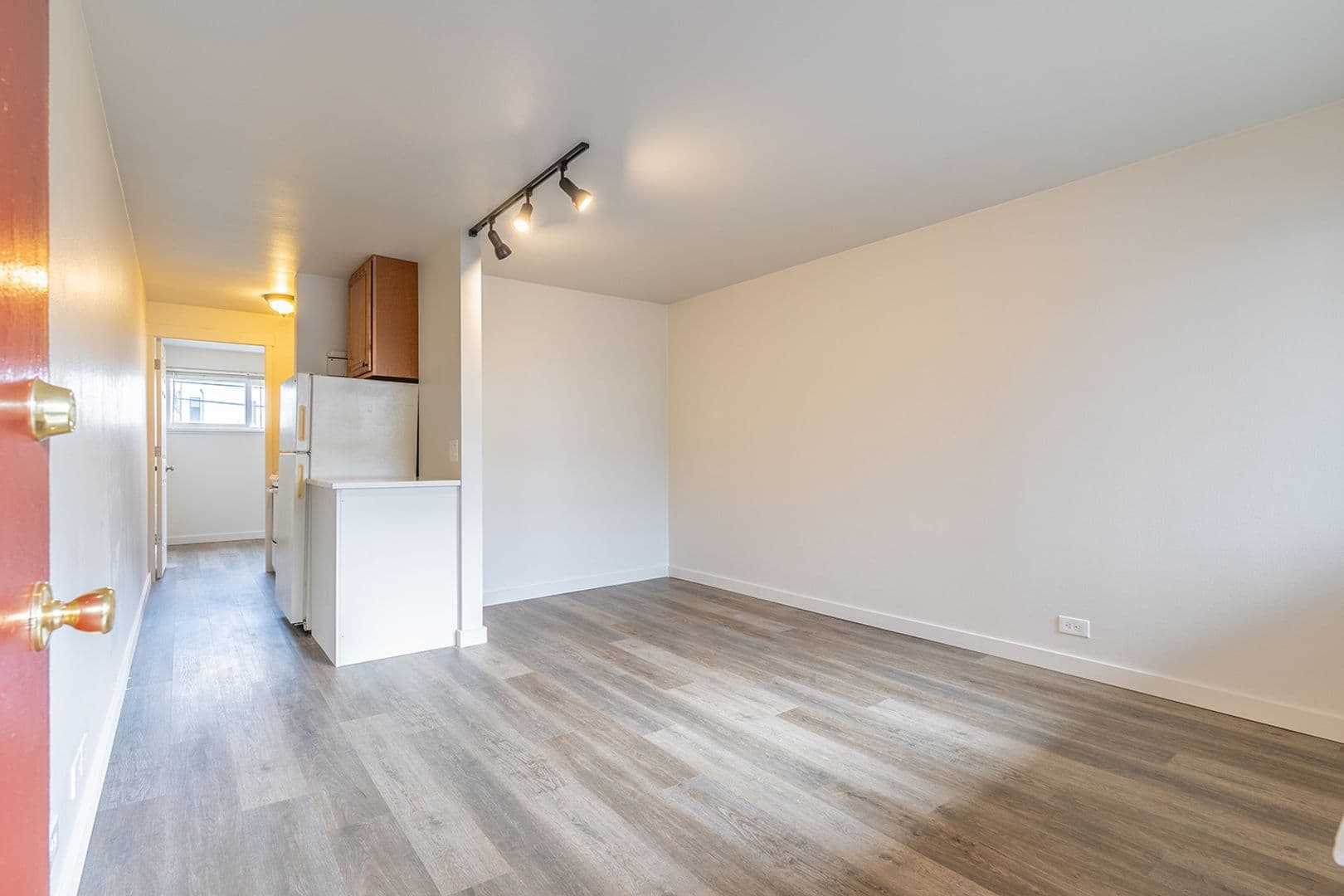 Seattle Apartment: 4201 SW Graham St