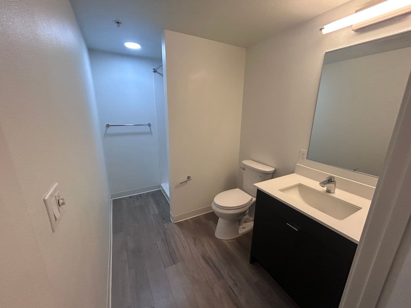 Seattle Apartment: 1103 Summit Ave