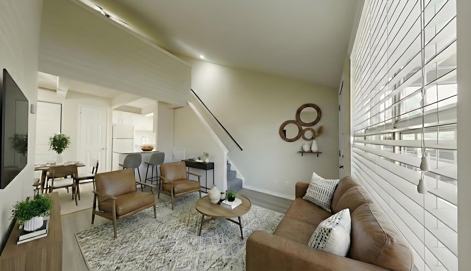 New Braunfels Apartment: 2293 East Common Street