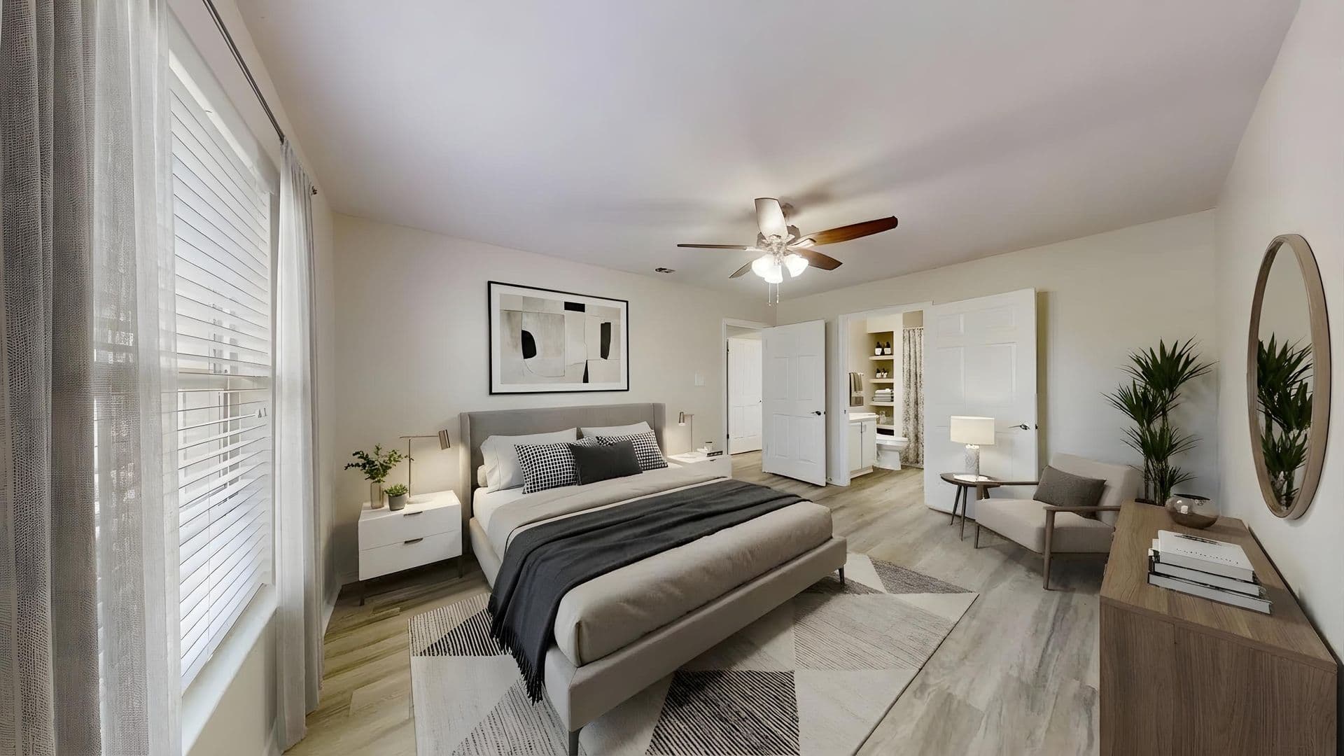 New Braunfels Apartment: 2293 East Common Street