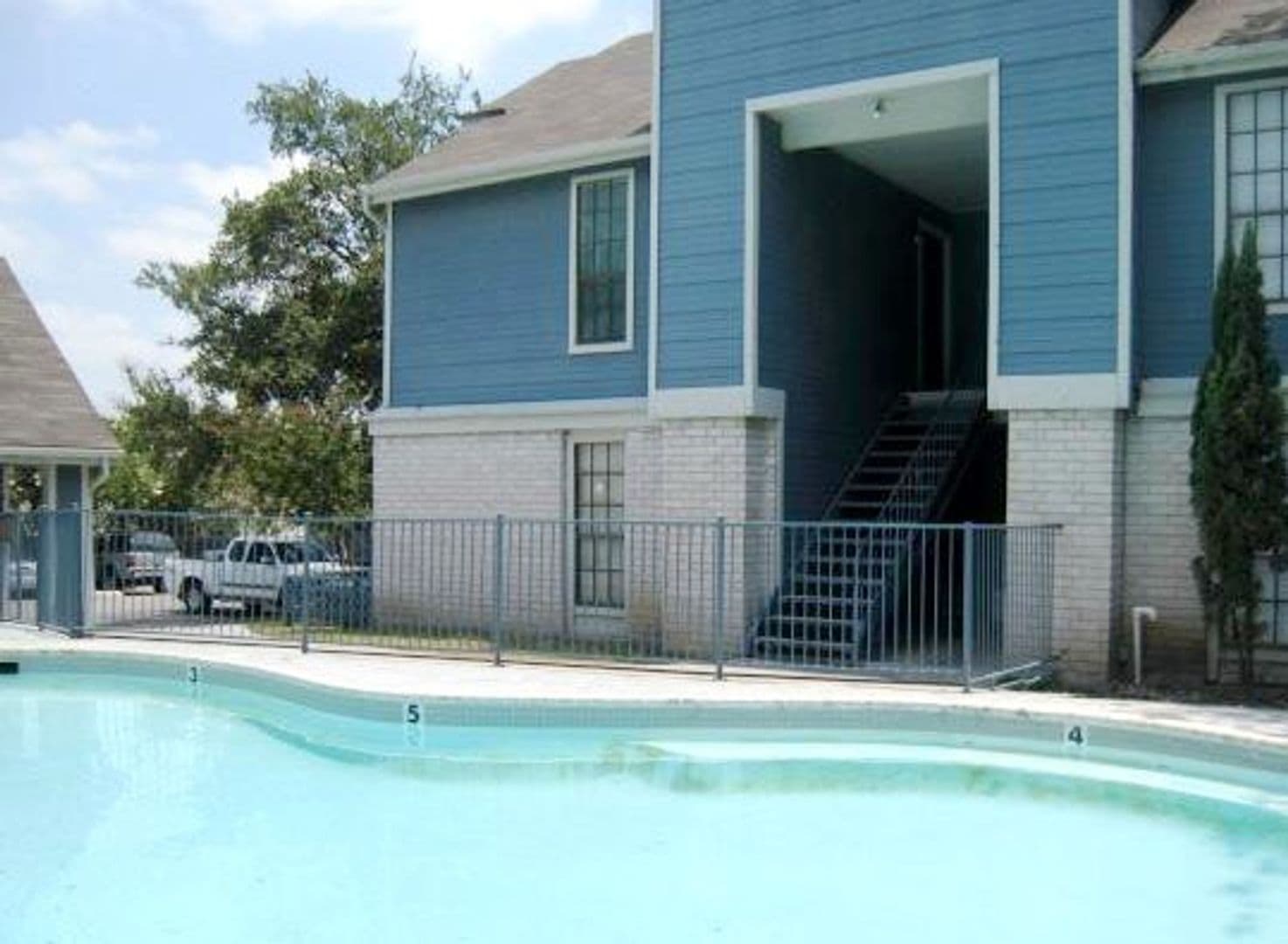 San Antonio Apartment: 3158 Eisenhauer Rd