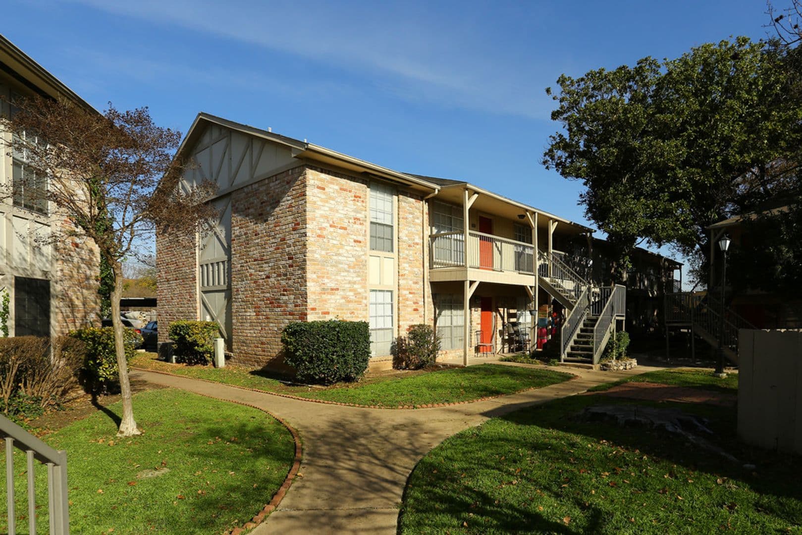 San Marcos Apartment: 1631 Aquarena Springs Drive