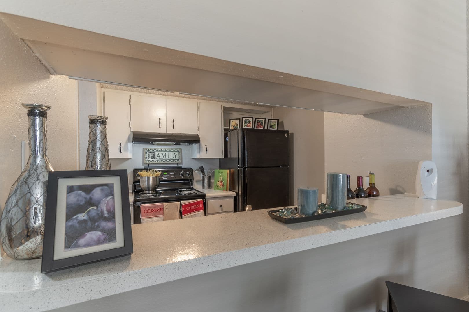 San Antonio Apartment: 7110 Wurzbach Road