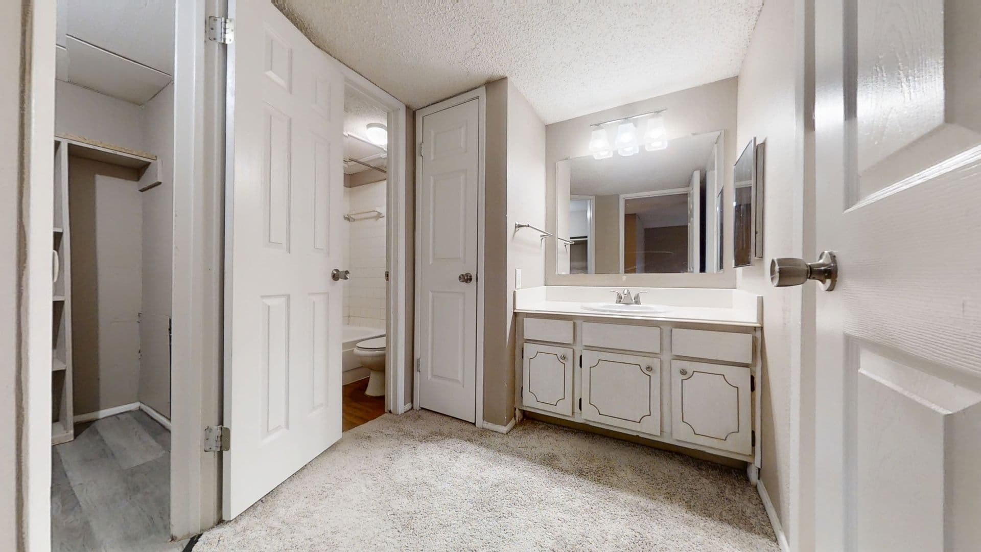 San Marcos Apartment: 1631 Aquarena Springs Drive