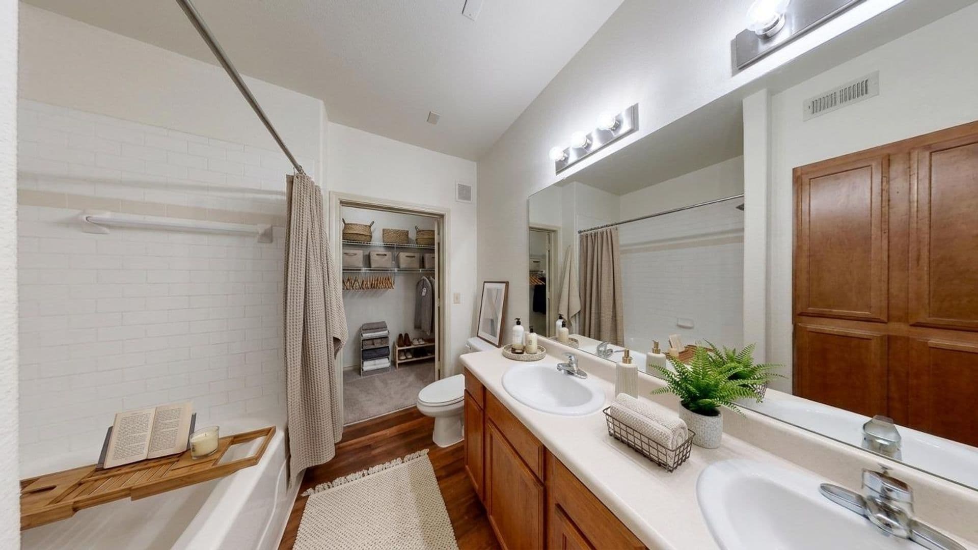 San Antonio Apartment: 11727 Culebra Rd