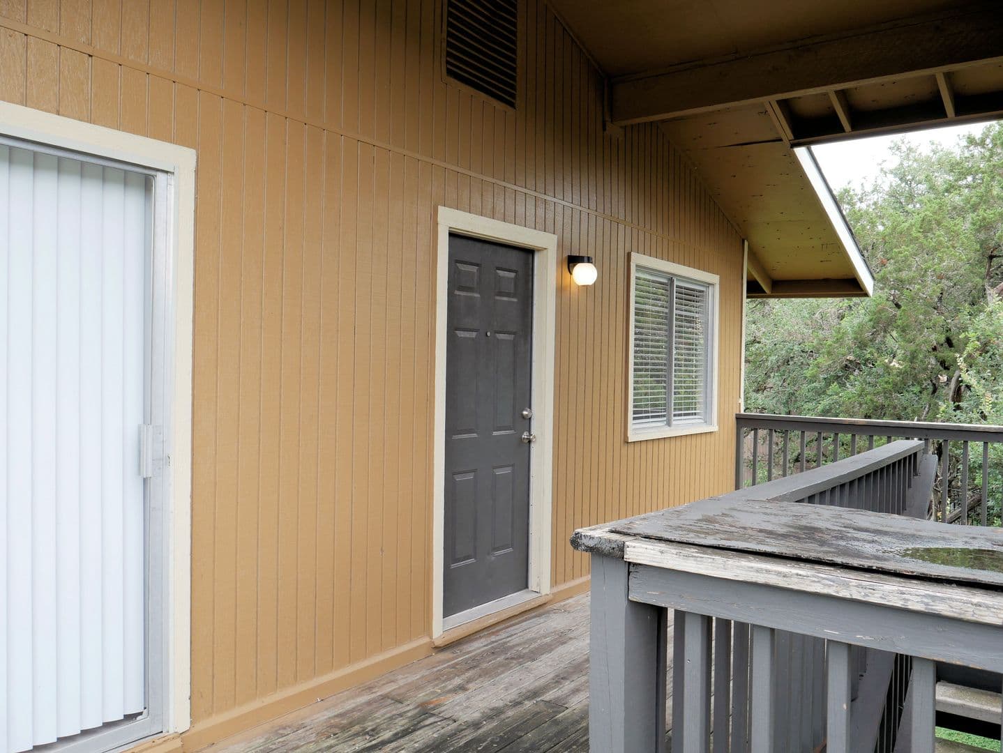 San Marcos Apartment: 1007 A&B Girard Street