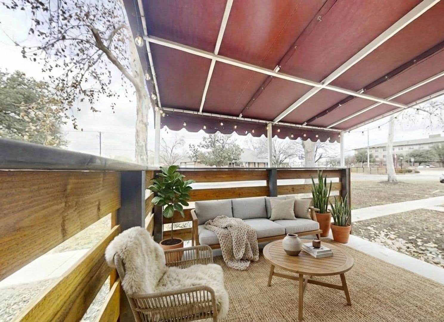 New Braunfels Apartment: 2293 East Common Street