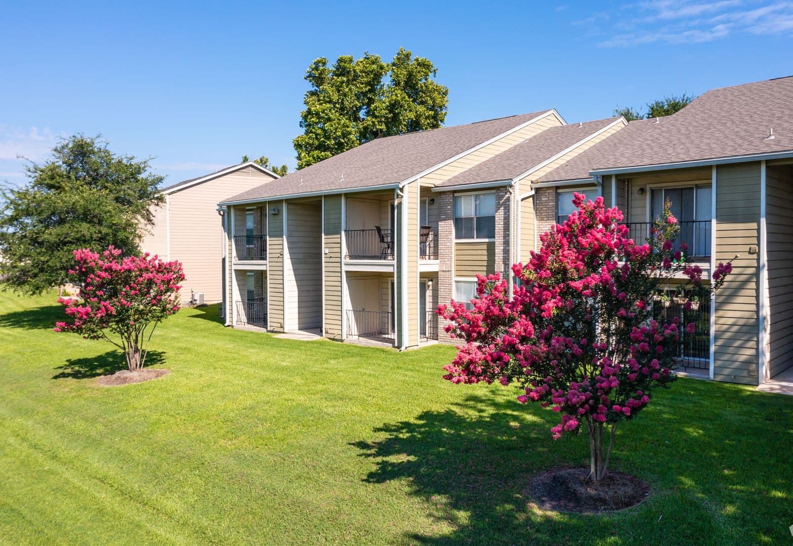 San Antonio Apartment: 3600 Eisenhauer Road