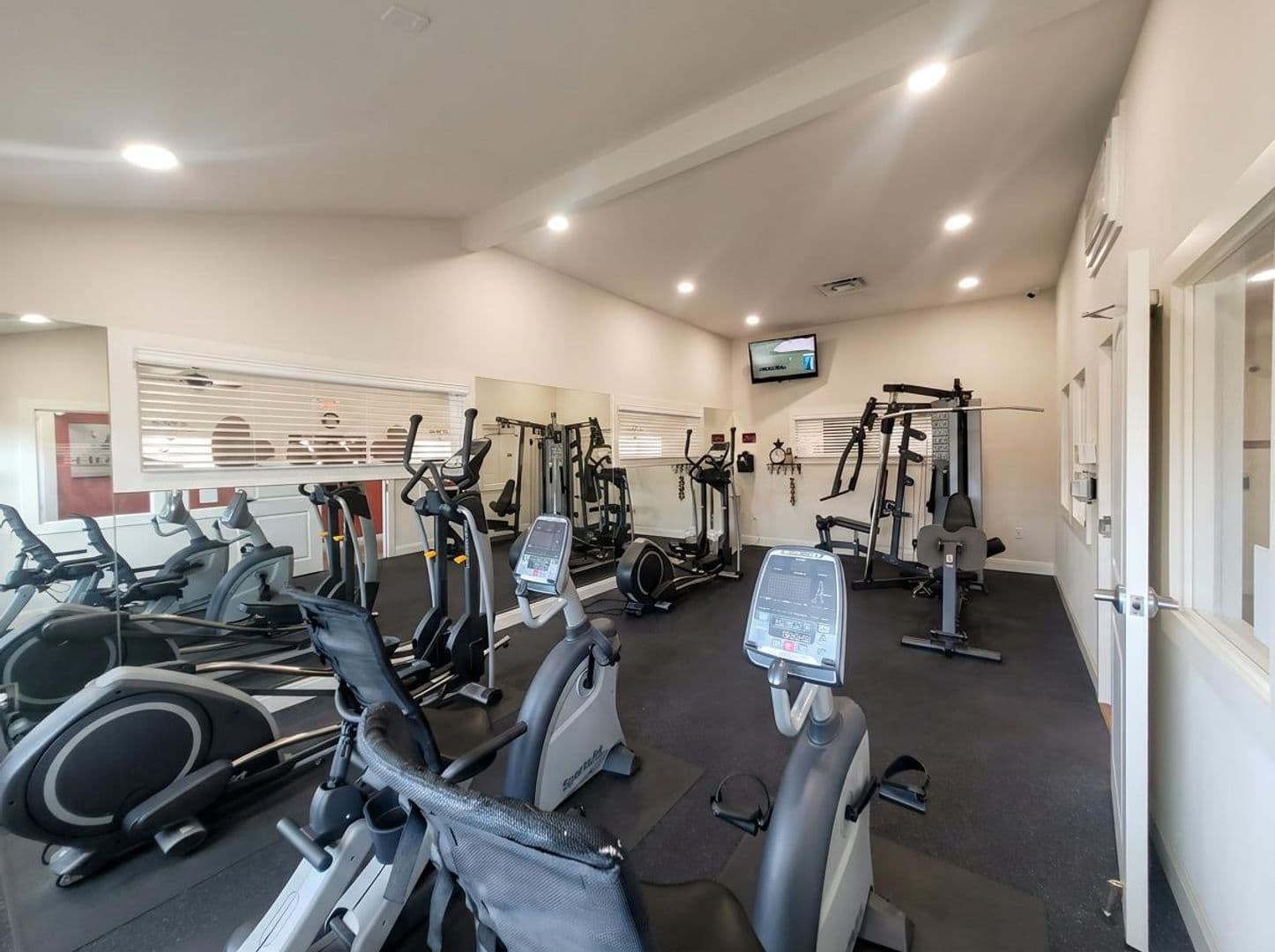 New Braunfels Apartment: 2293 East Common Street