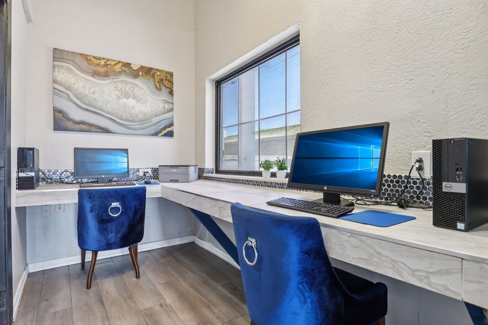 Live Oak Apartment: 13101 East Loop 1604 N