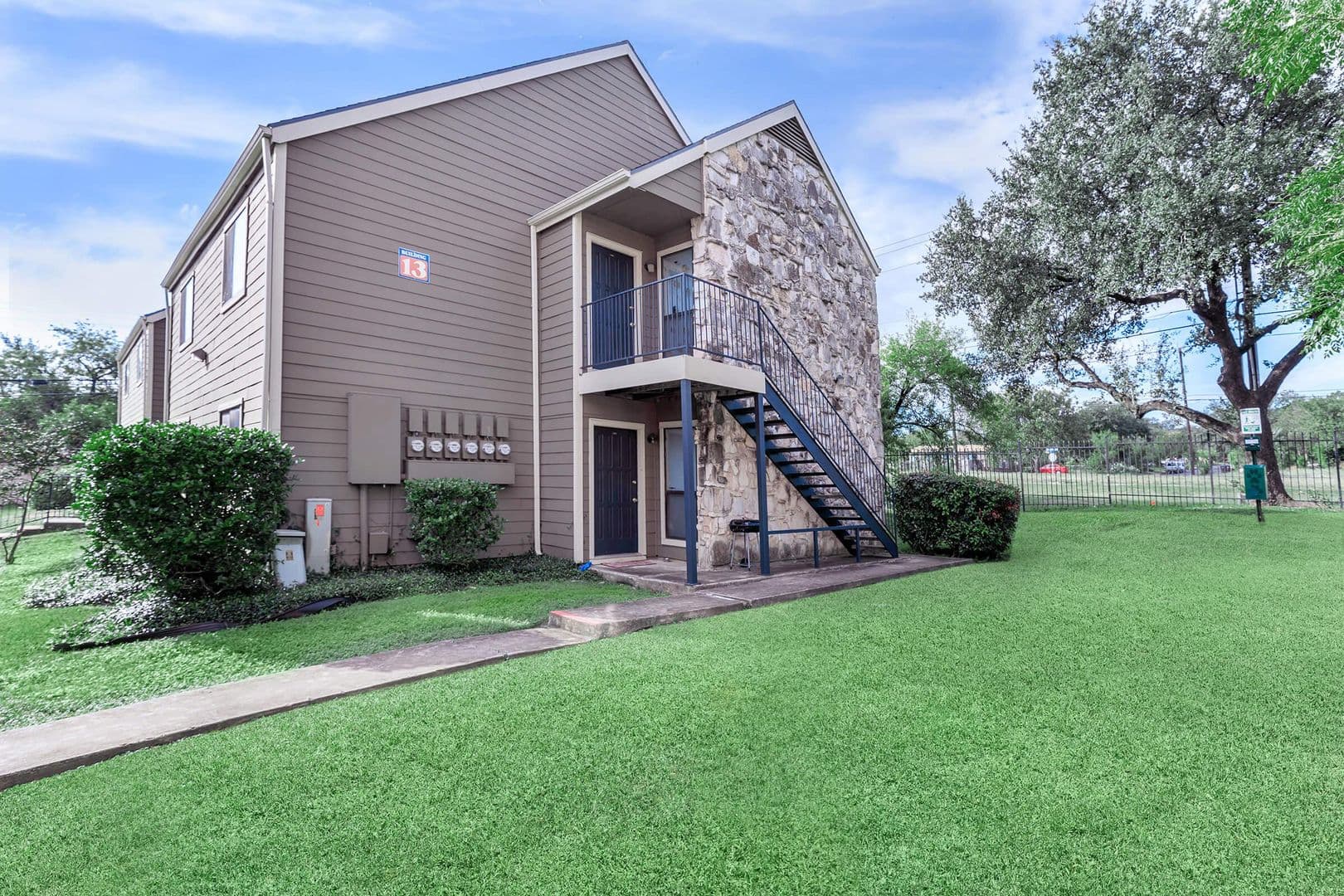San Antonio Apartment: 3400 Northeast Pkwy