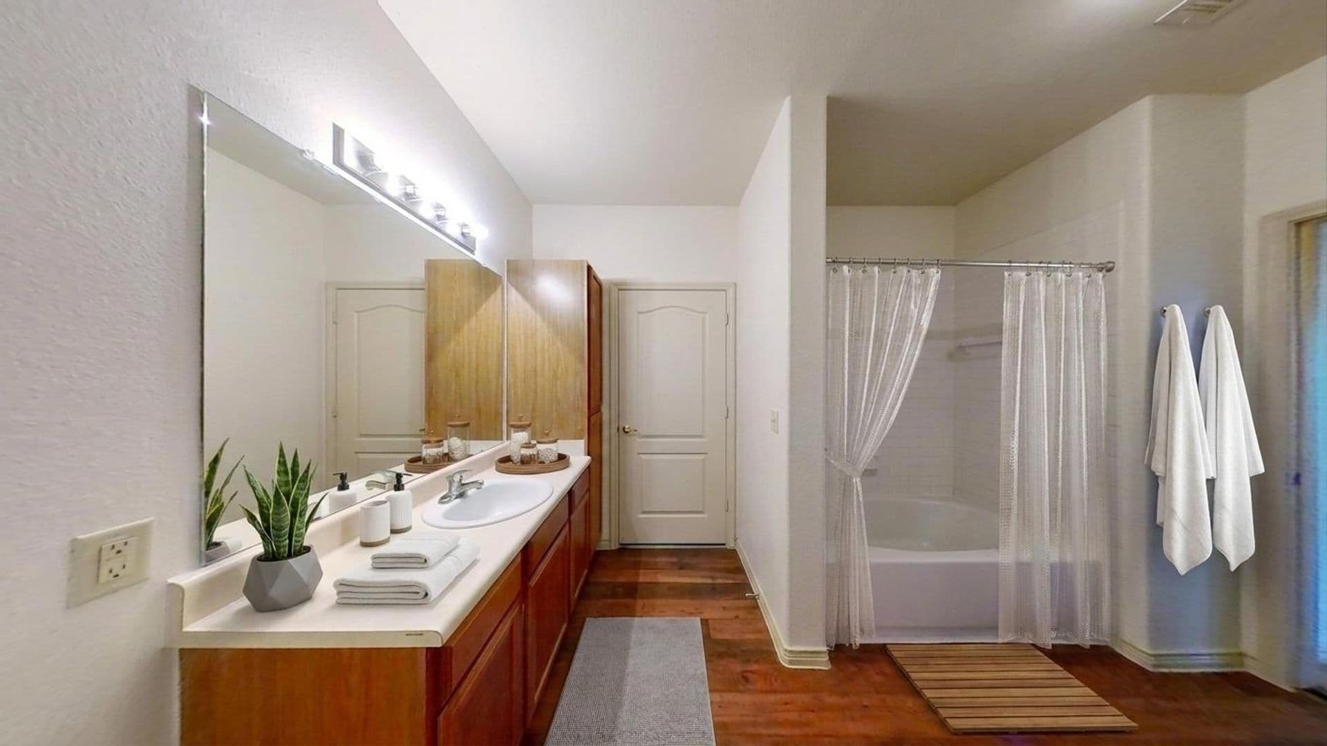 San Antonio Apartment: 11727 Culebra Rd