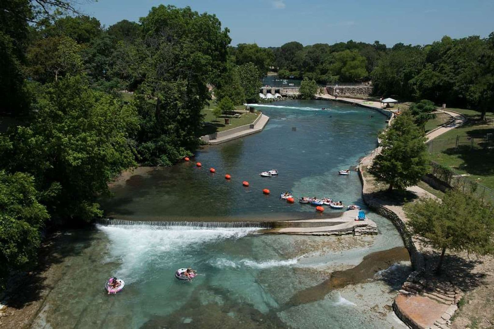 New Braunfels Apartment: 2293 East Common Street