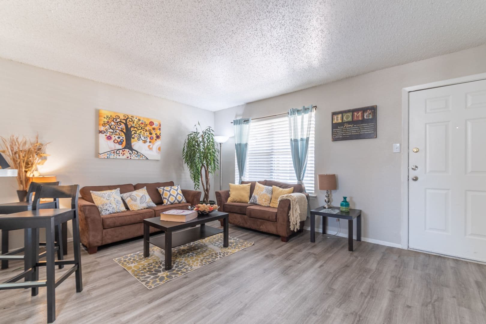 San Antonio Apartment: 7110 Wurzbach Road
