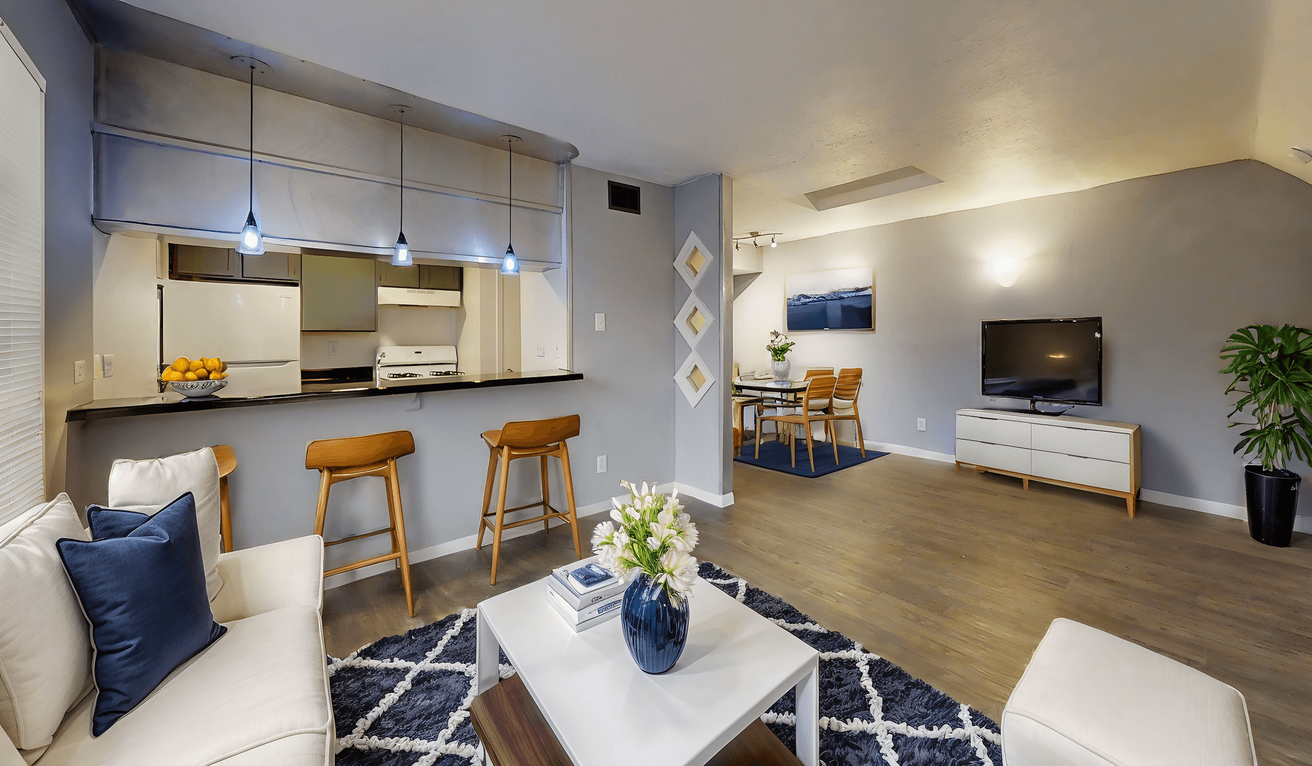 Austin Apartment: 2200 South Pleasant Valley Road