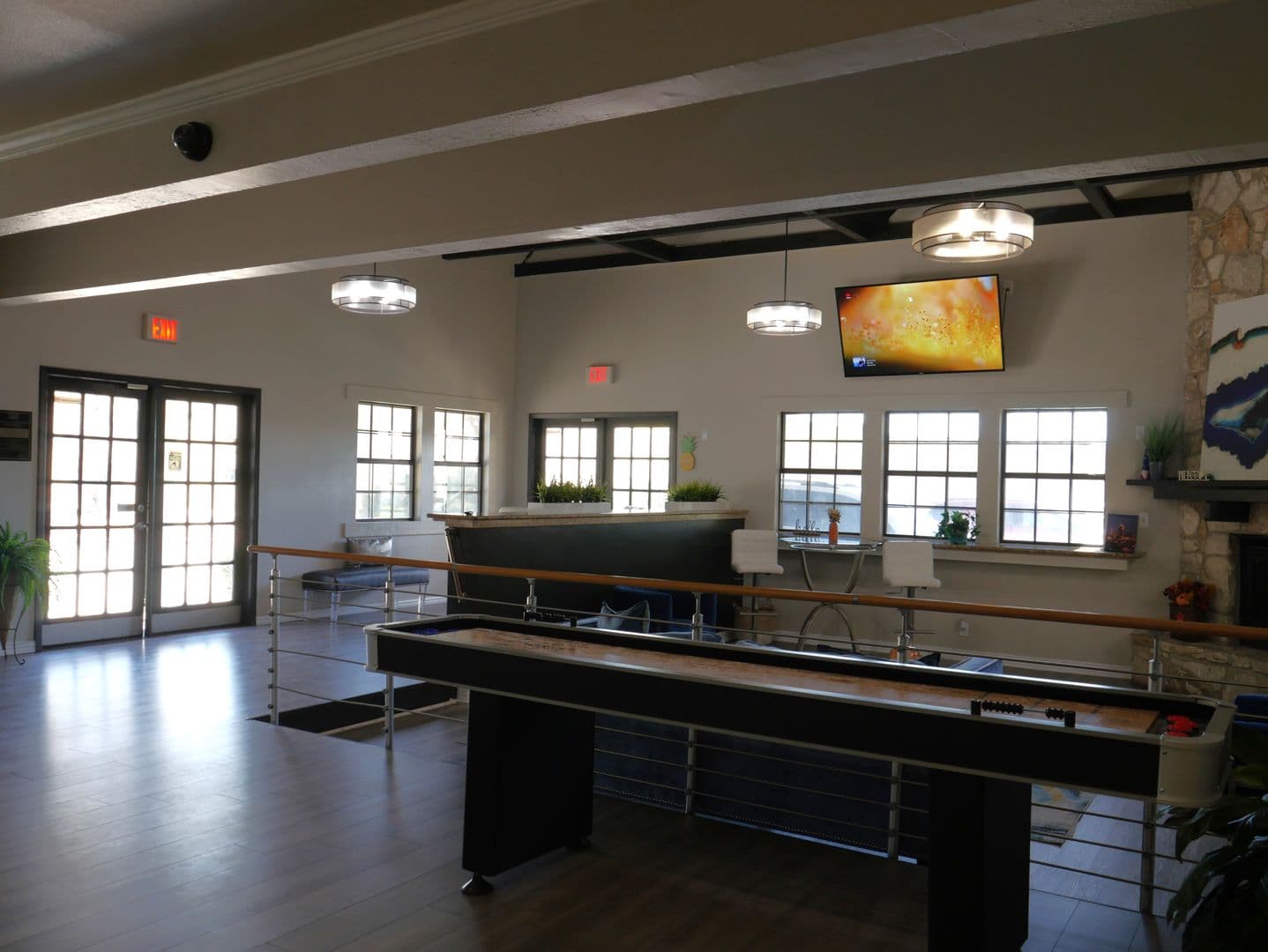 Live Oak Apartment: 13101 East Loop 1604 N