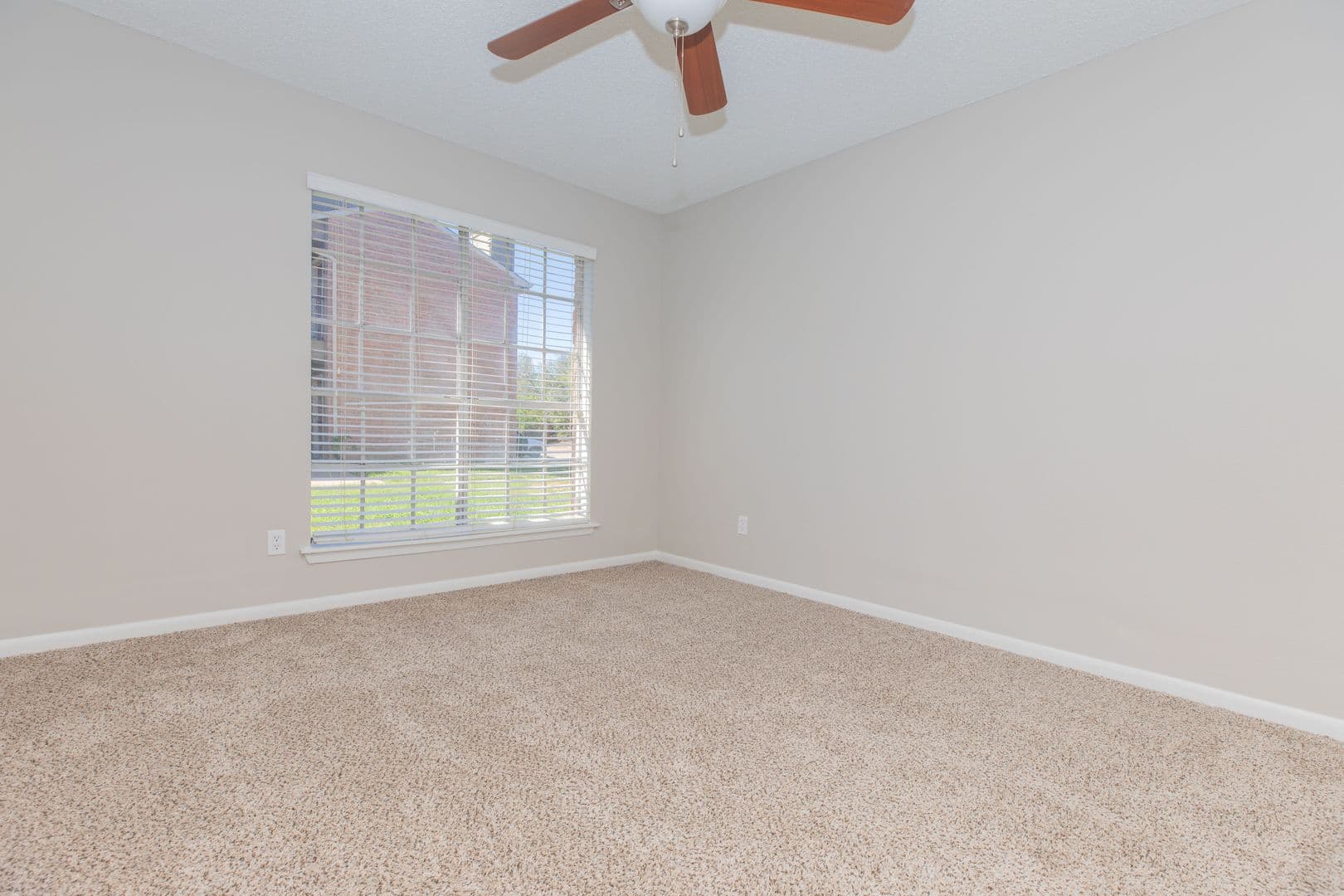 Houston Apartment: 9401 Coventry Square Dr.