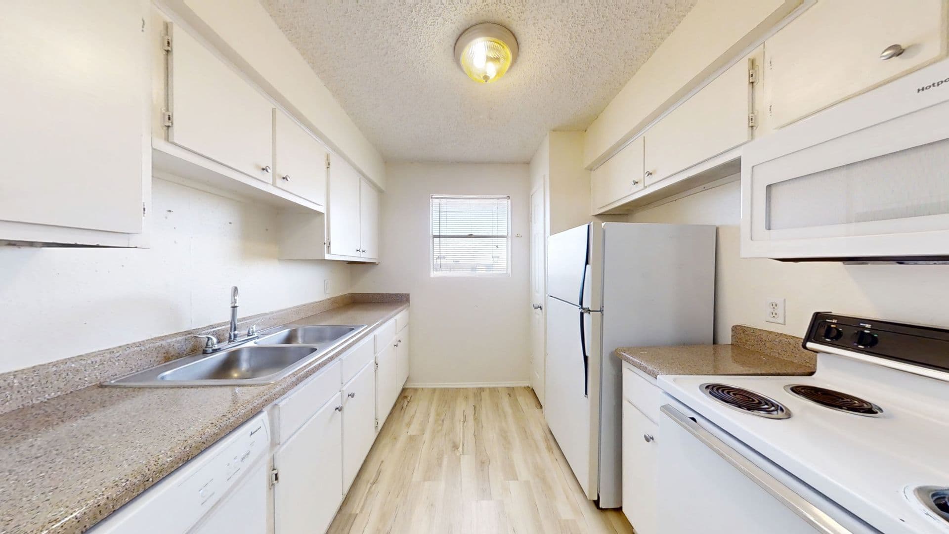 San Marcos Apartment: 1631 Aquarena Springs Drive