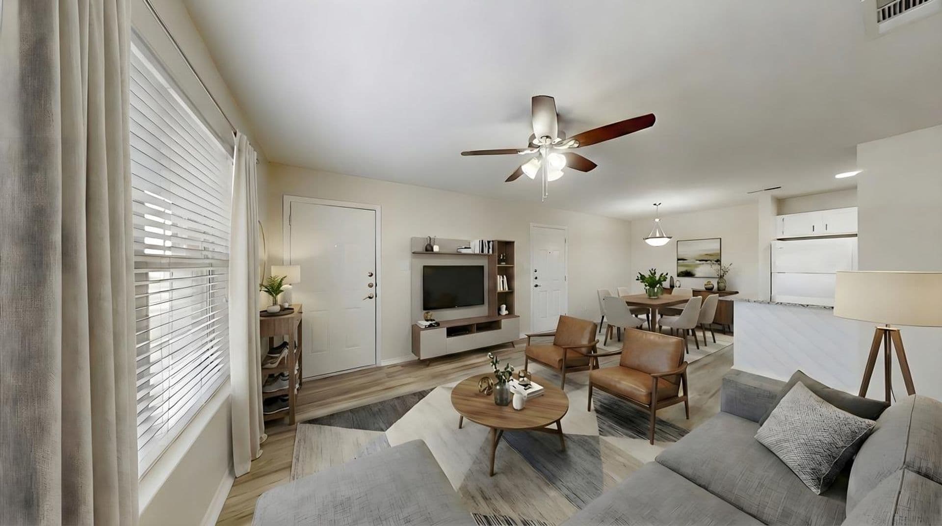 New Braunfels Apartment: 2293 East Common Street