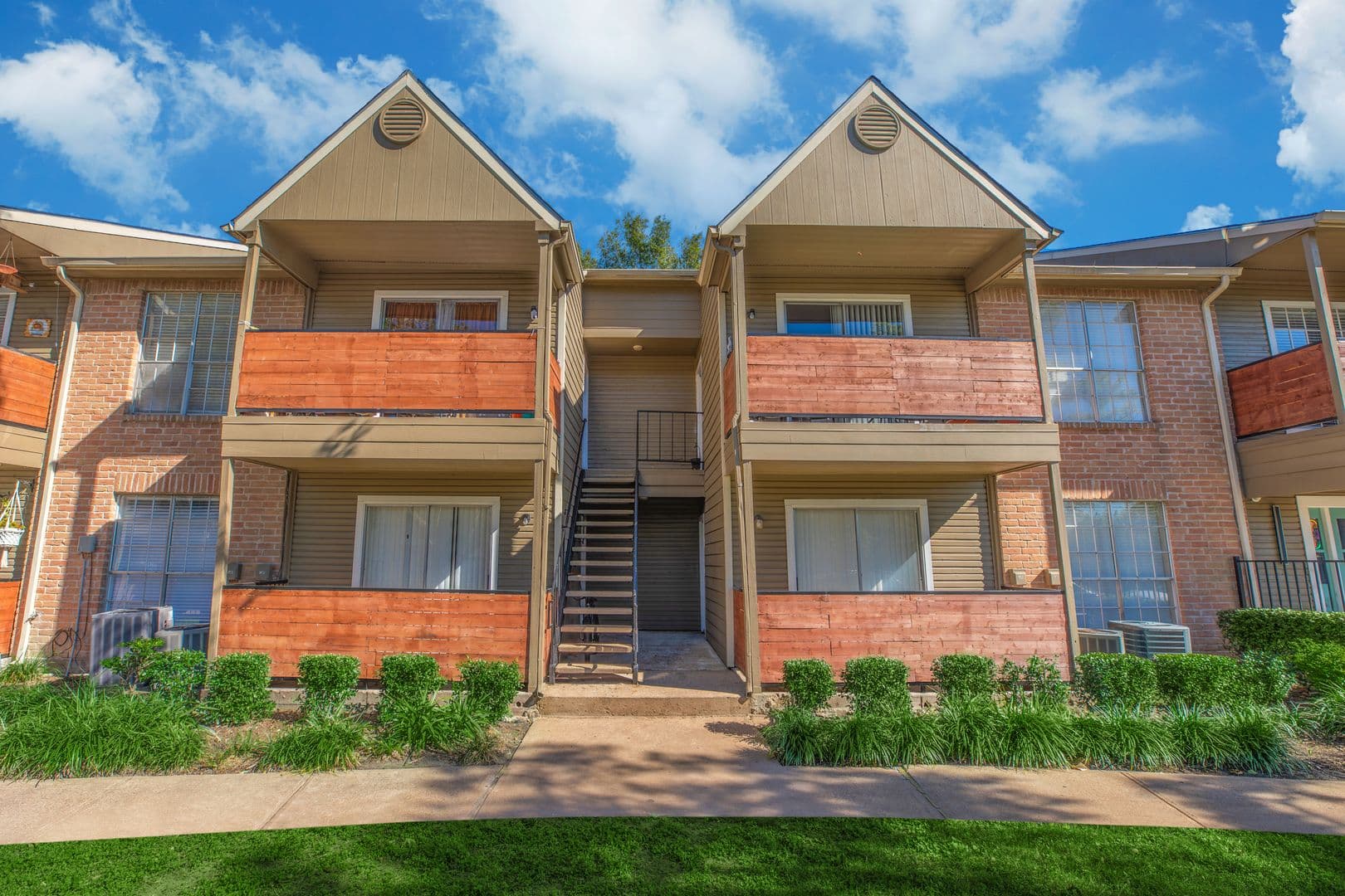 Houston Apartment: 9401 Coventry Square Dr.