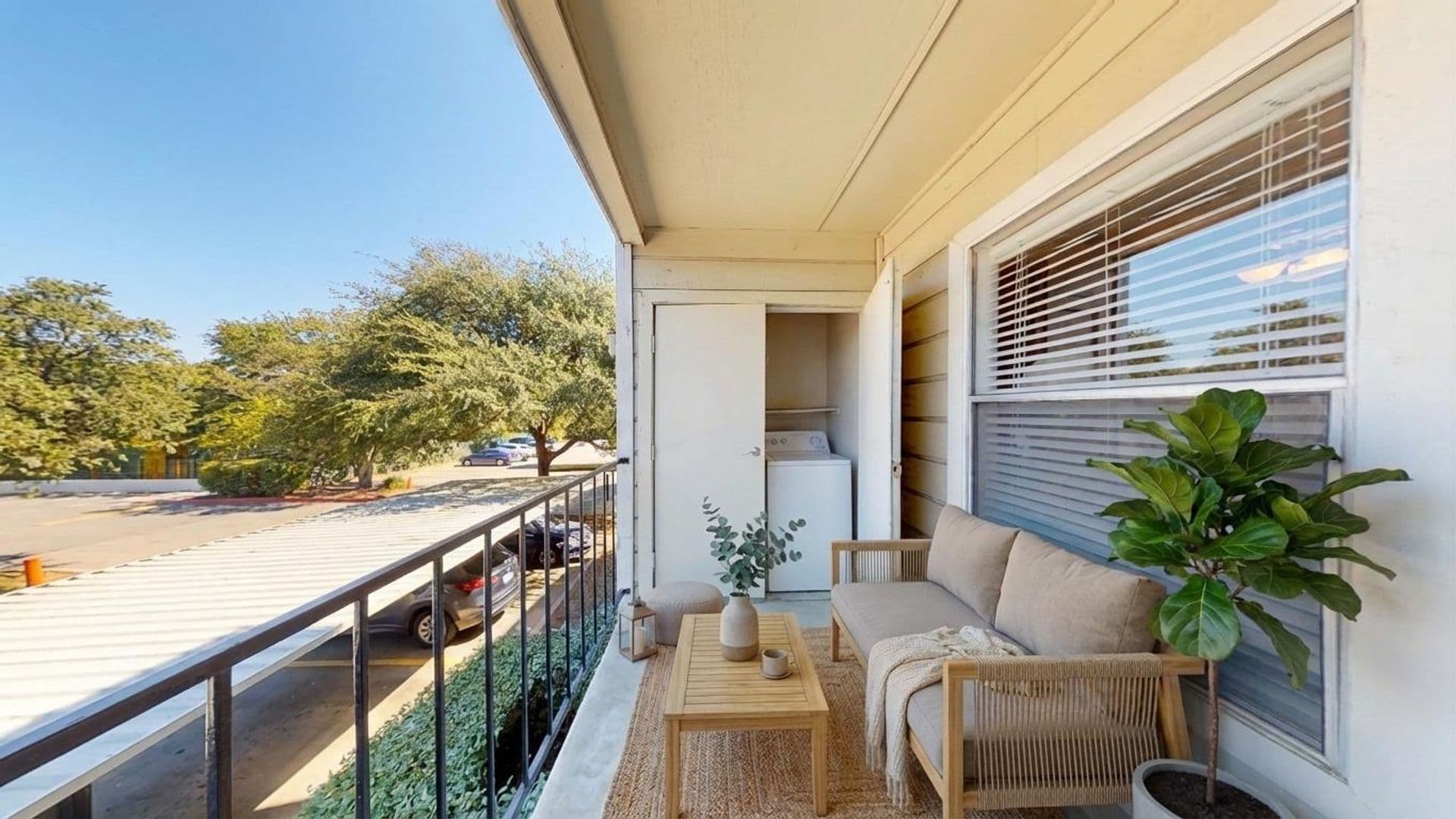 San Antonio Apartment: 3600 Eisenhauer Road