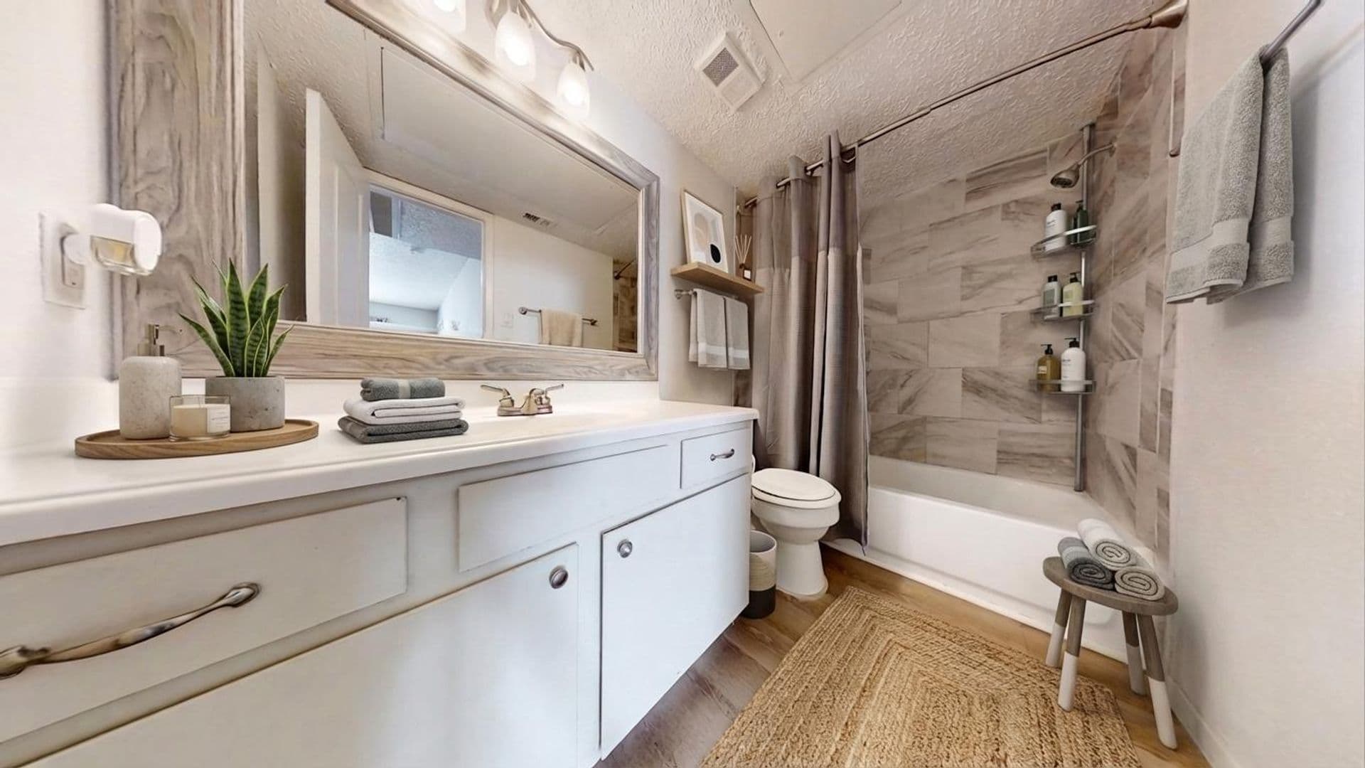 San Antonio Apartment: 3600 Eisenhauer Road