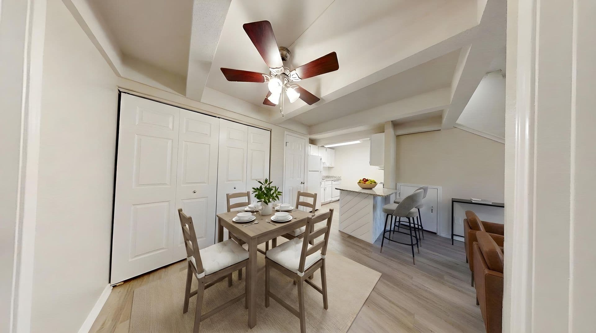 New Braunfels Apartment: 2293 East Common Street
