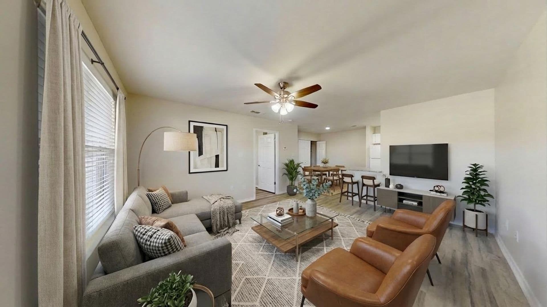New Braunfels Apartment: 2293 East Common Street