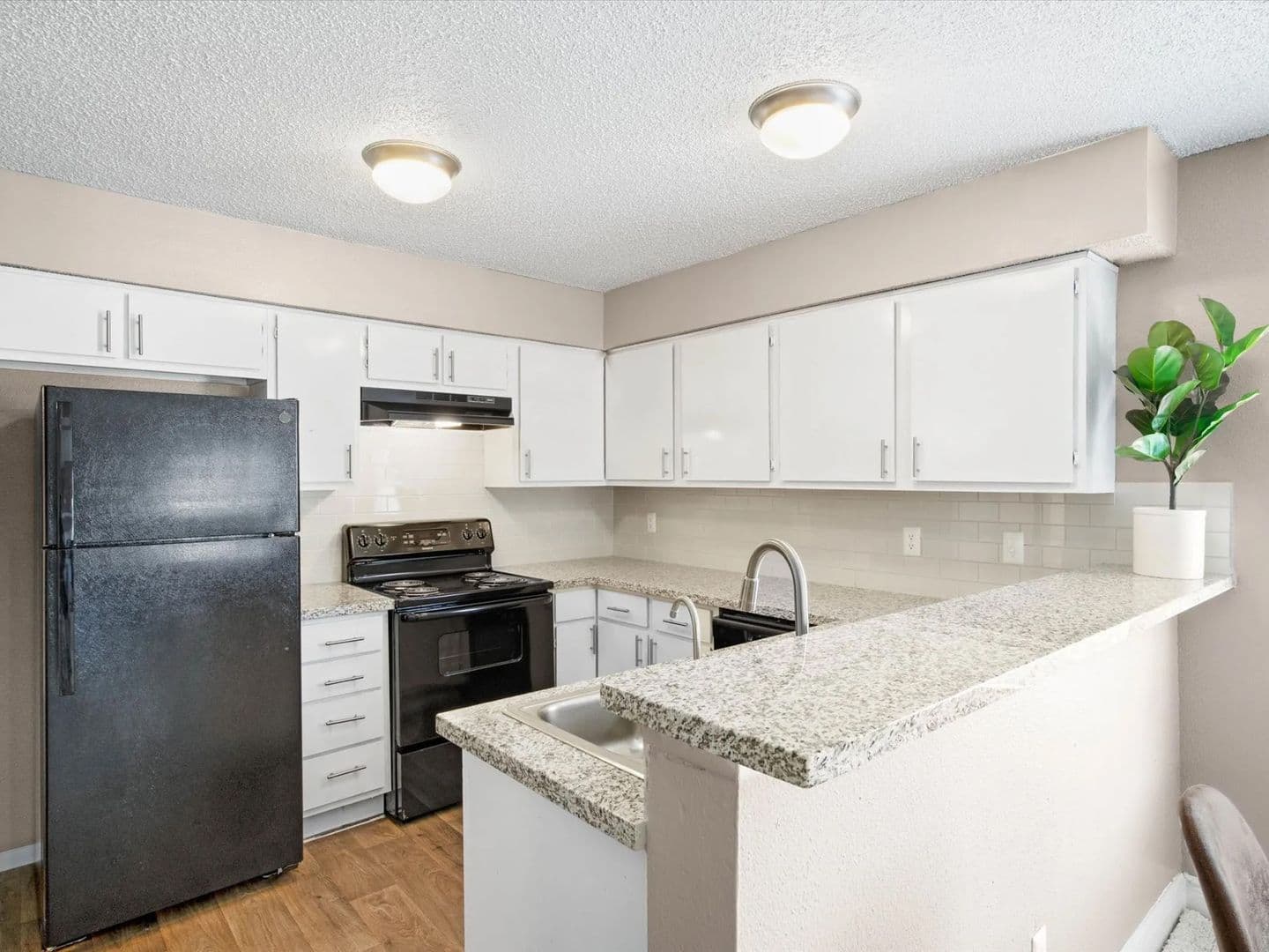 Houston Apartment: 12247 Sunset Meadow Ln