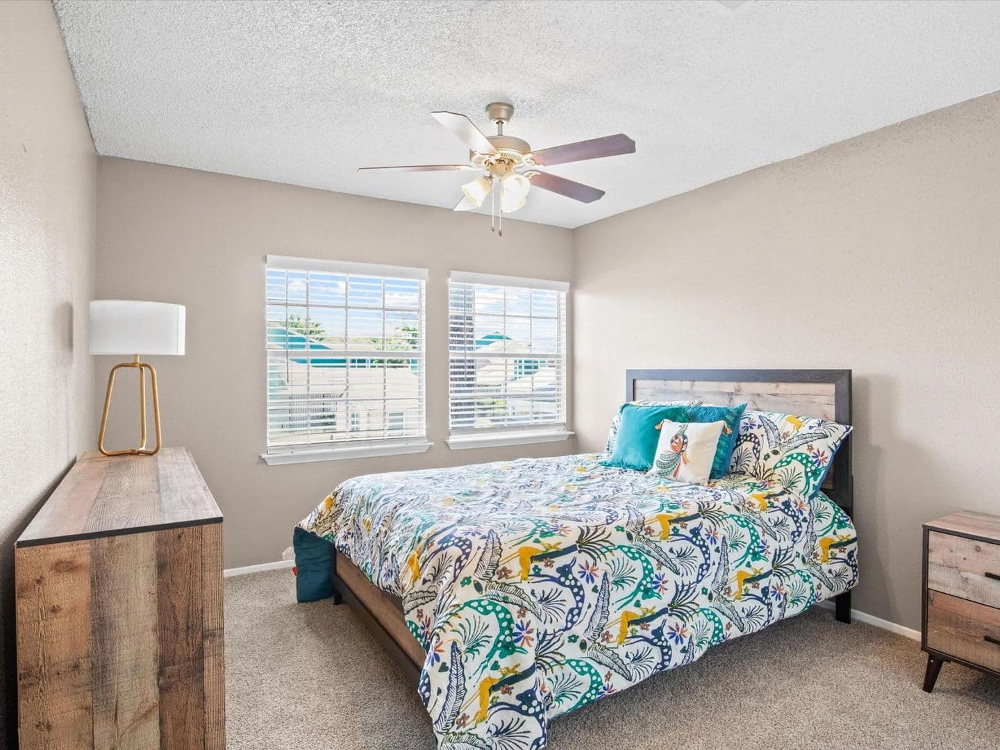 Houston Apartment: 12247 Sunset Meadow Ln