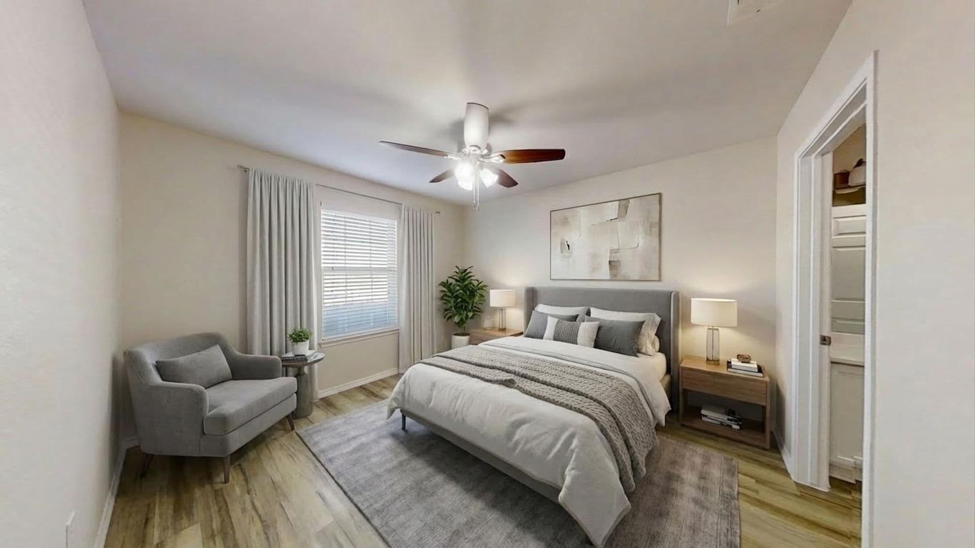 New Braunfels Apartment: 2293 East Common Street