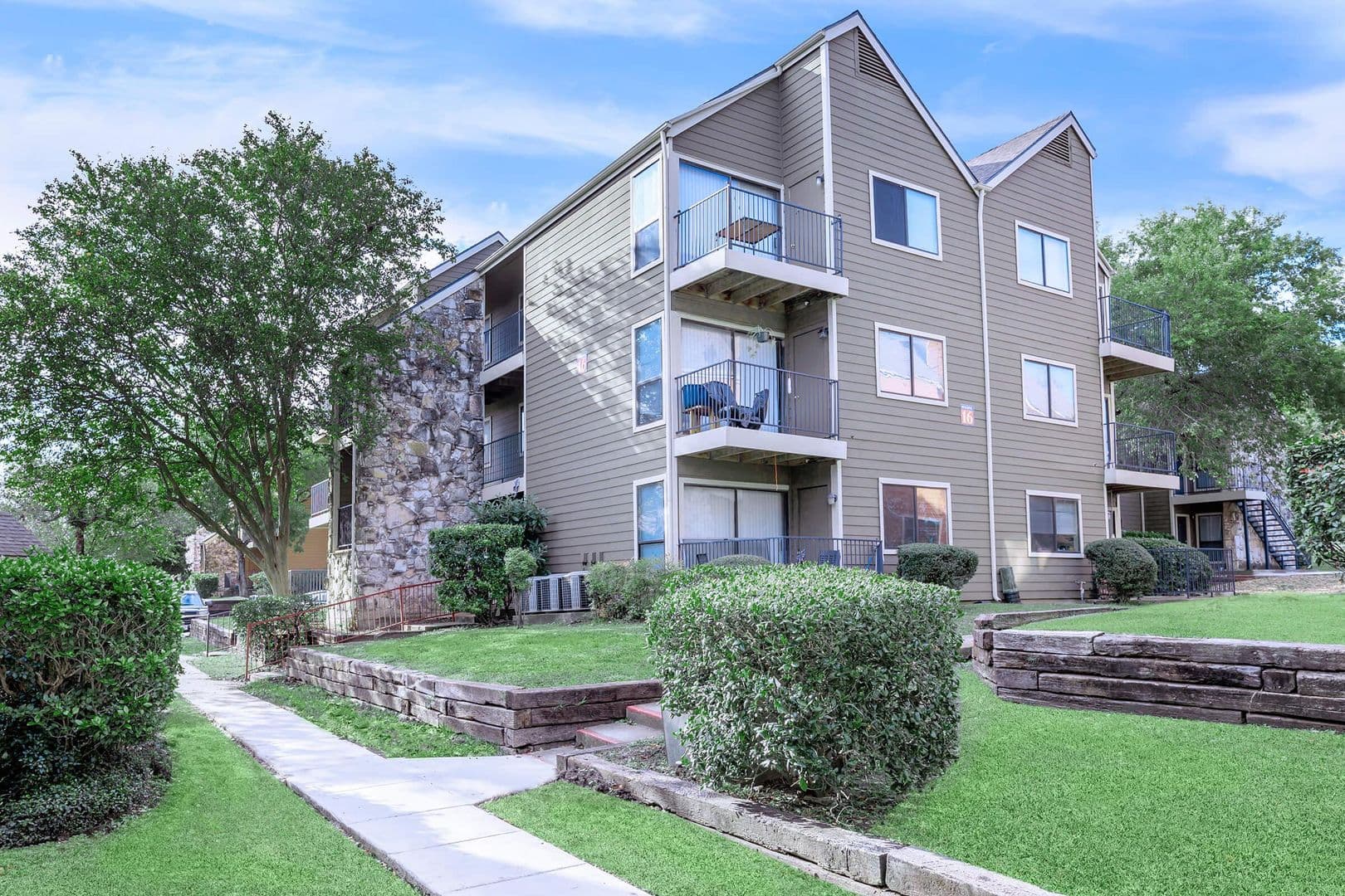 San Antonio Apartment: 3400 Northeast Pkwy