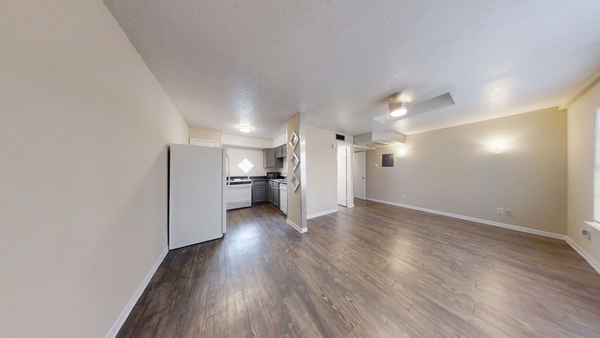 Austin Apartment: 2200 South Pleasant Valley Road