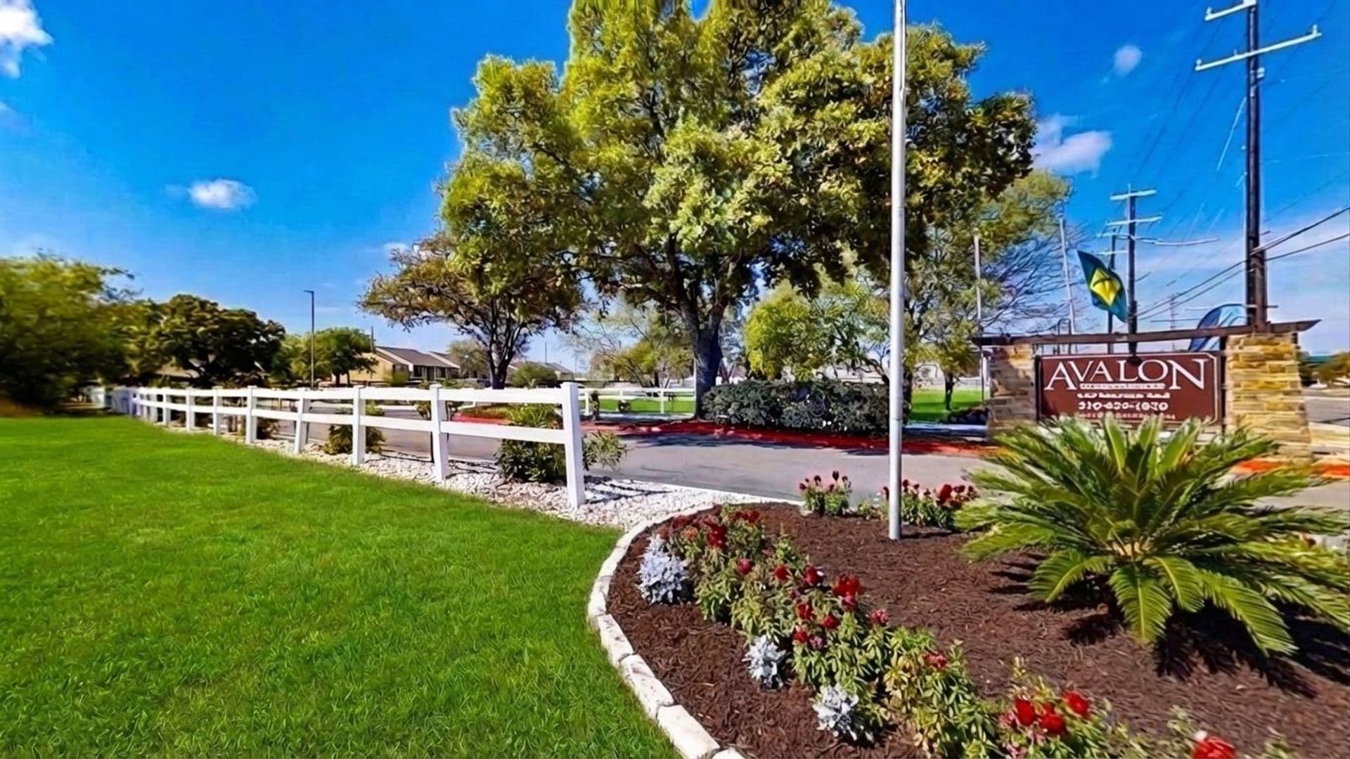 San Antonio Apartment: 3600 Eisenhauer Road