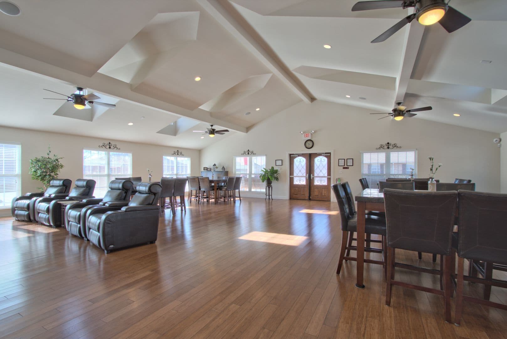 New Braunfels Apartment: 2293 East Common Street
