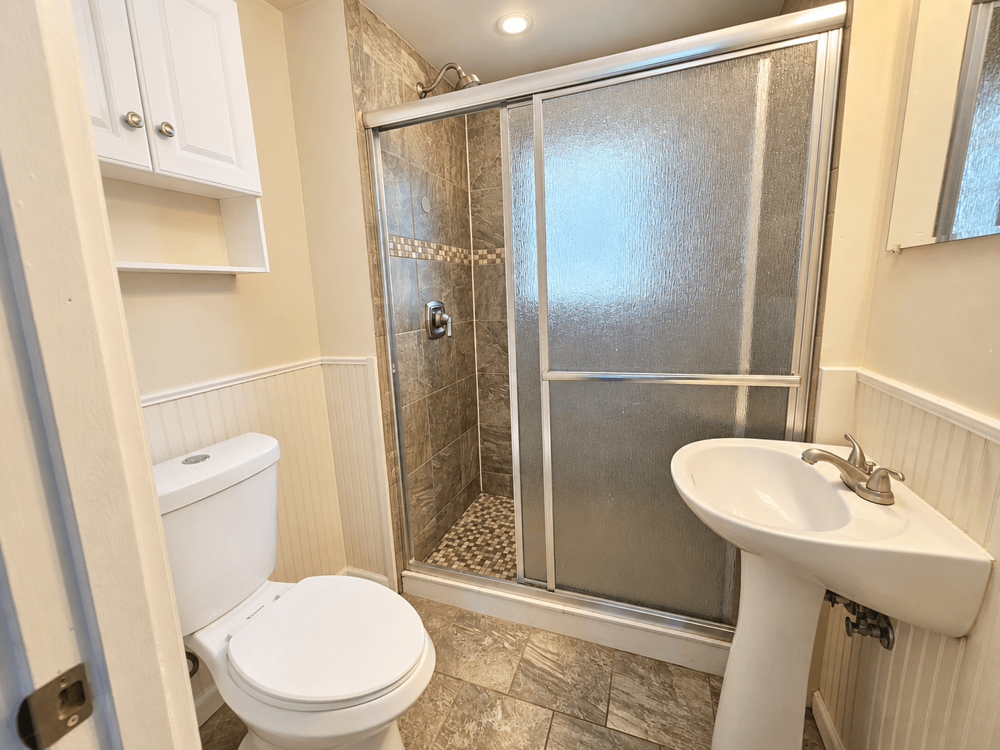 Pittsburgh Apartment: 319-321 E Agnew Ave