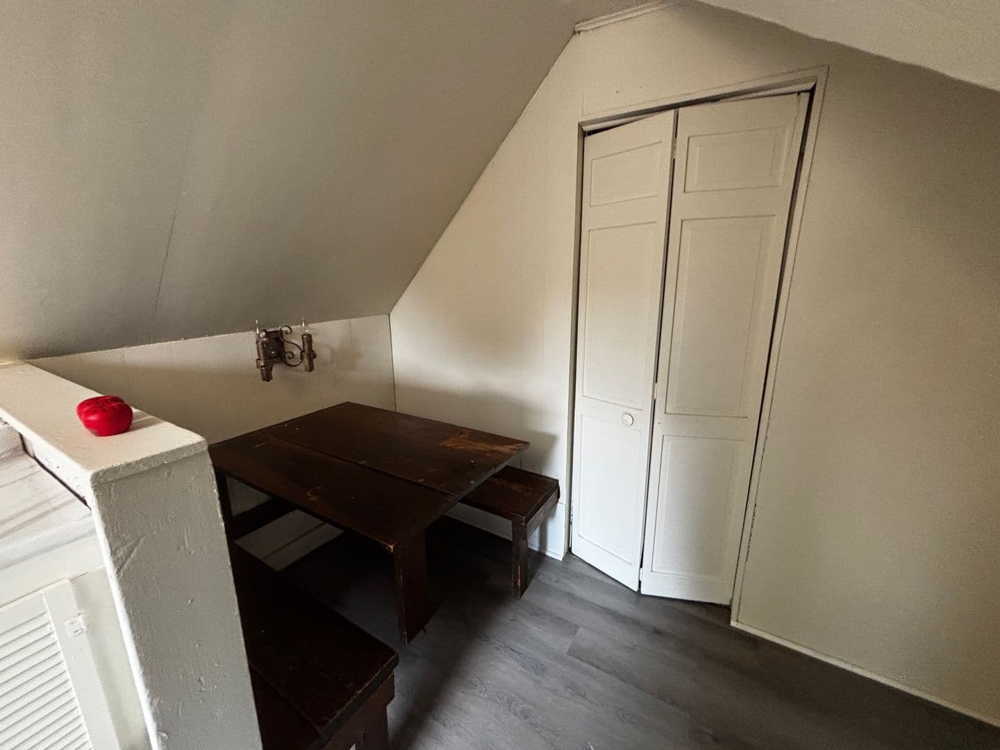Grove City Apartment: 334 College Avenue