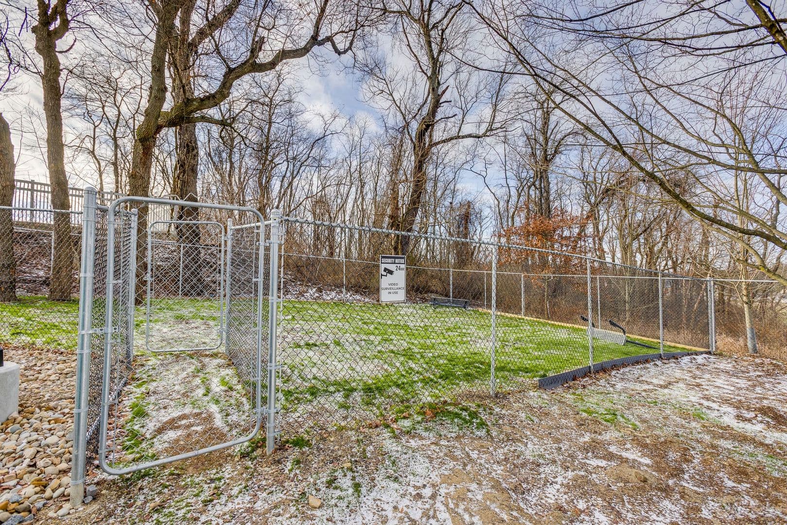 Coraopolis Apartment: 200 Grant Dr.