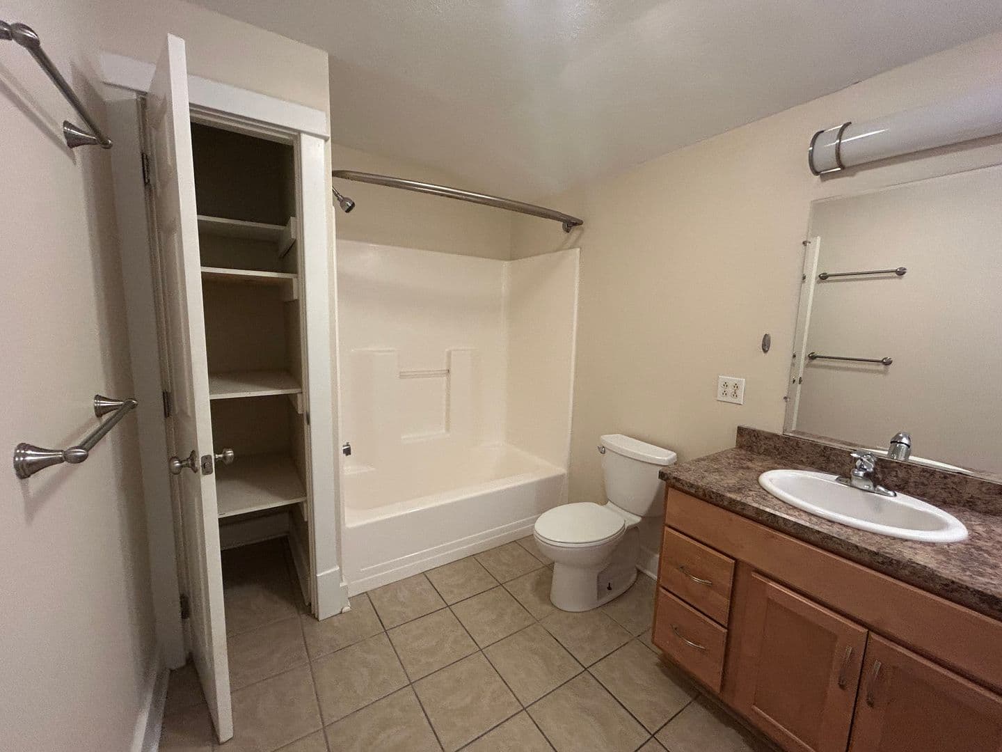Grove City Apartment: 304 N. Broad Street