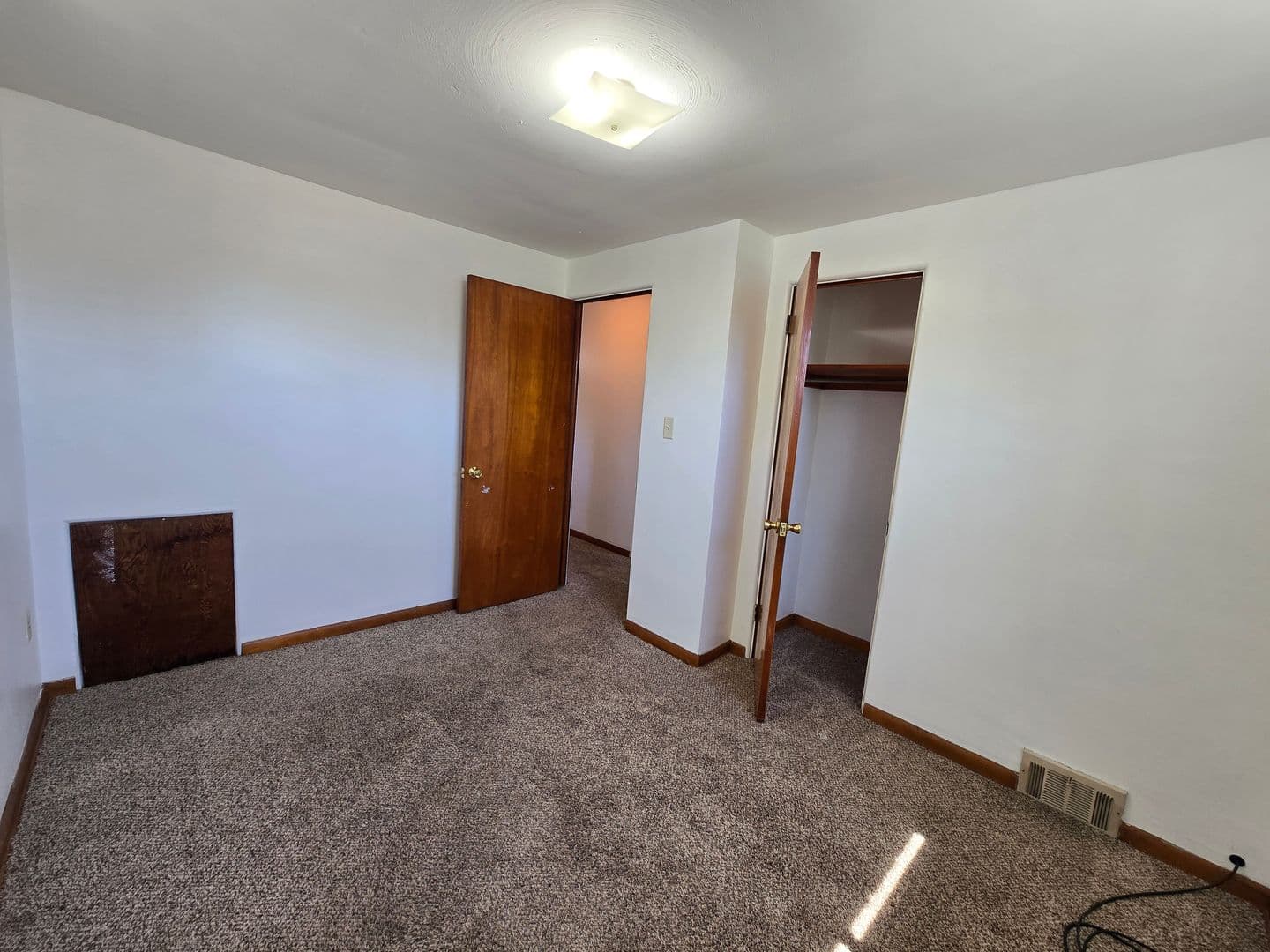 PITTSBURGH House: 6388 SALTSBURG ROAD