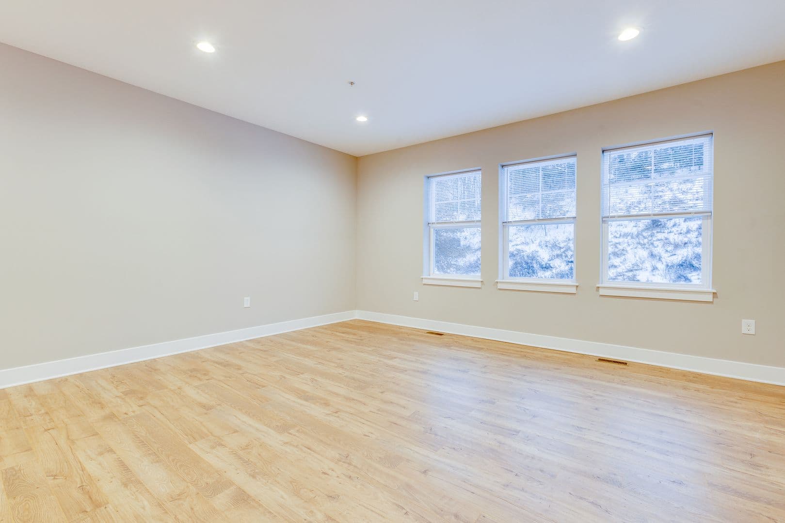Delmont Townhome: 4005 Stefano Drive