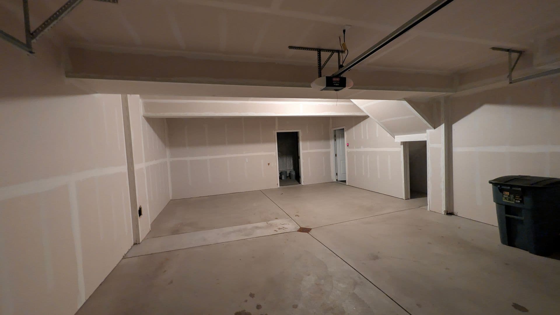 Delmont Townhome: 2006 Stefano Drive