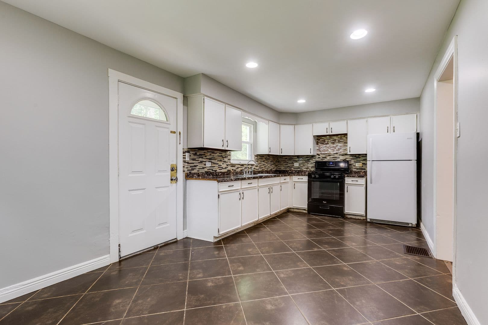 Pittsburgh House: 213 W. Burgess Street