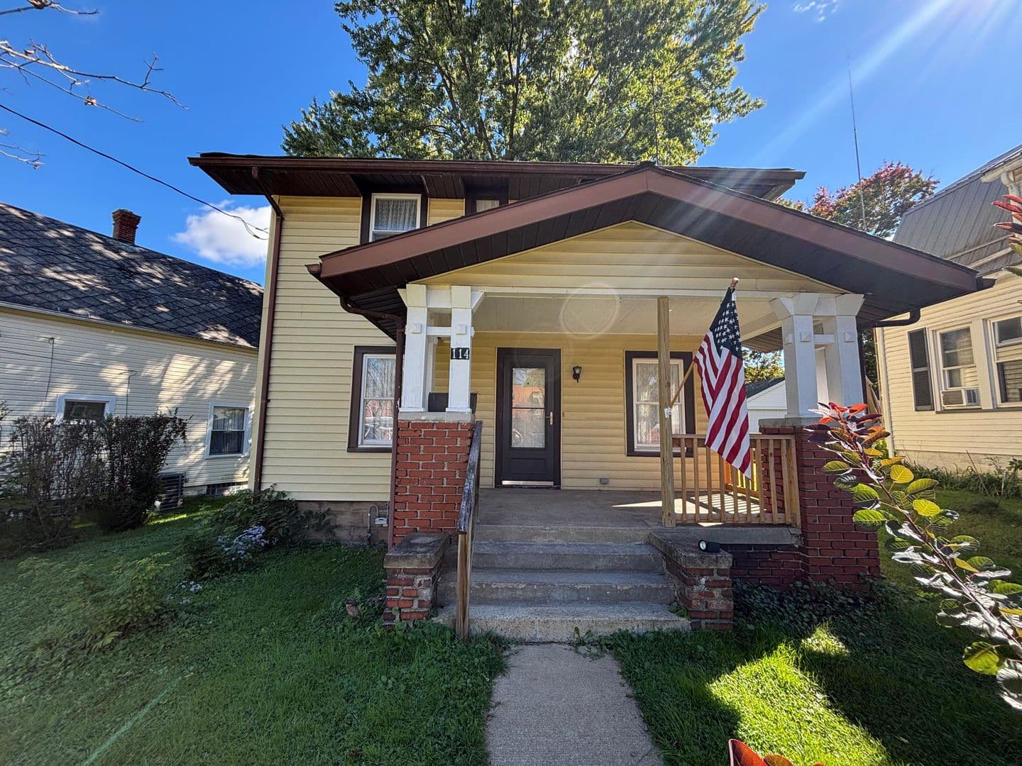 Grove City House: 114 W Washington Blvd.