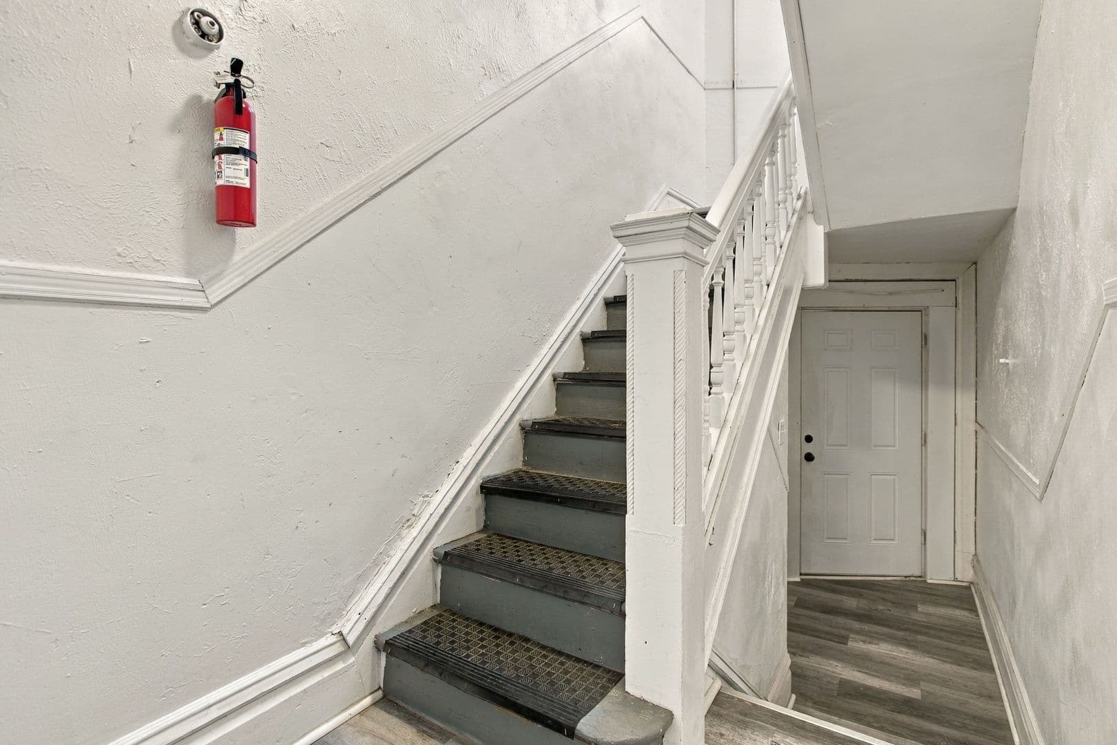 Pittsburgh Apartment: 4807-4811 Yew Street