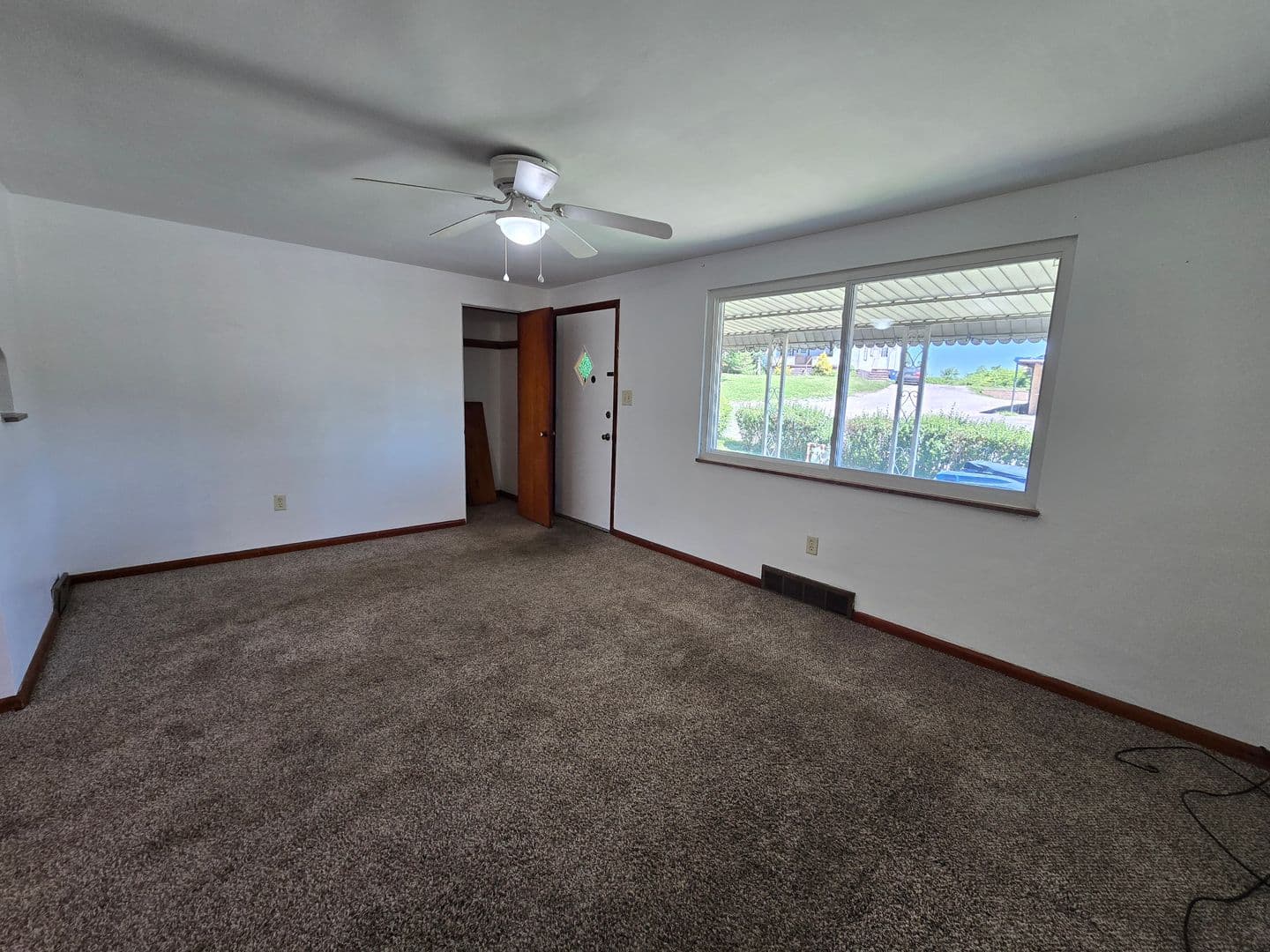PITTSBURGH House: 6388 SALTSBURG ROAD